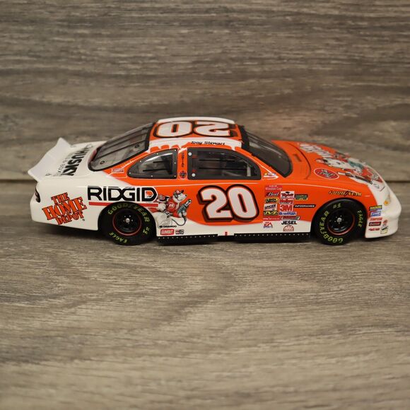 Tony Stewart #20 Coca Cola Bank Car Rare 2001 1/24 Scale NASCAR Polar Bear RCCA - Picture 7 of 12